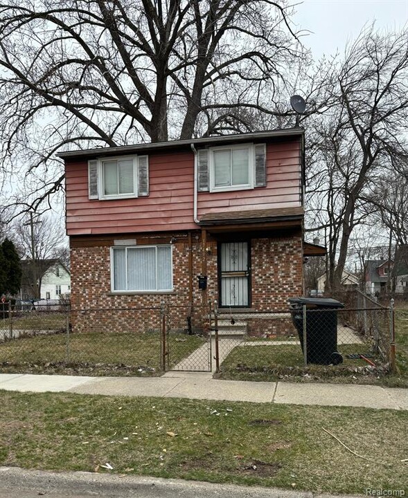 17492 Fleming St in Detroit, MI - Building Photo