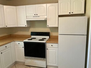 950 George St in Waycross, GA - Building Photo - Building Photo