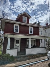 33 Highland Ave, Unit 2 in Morgantown, WV - Building Photo - Building Photo