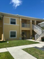 1235 Saxony Cir in Punta Gorda, FL - Building Photo
