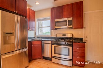 4334 N Sacramento Ave in Chicago, IL - Building Photo - Building Photo