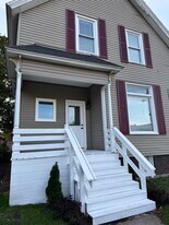 601 E Indiana St in Bay City, MI - Building Photo