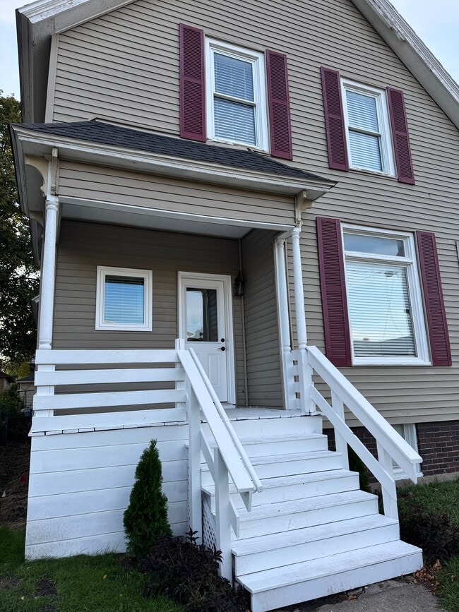 property at 601 E Indiana St