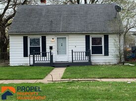 26313 Southwestern Hwy in Redford Township, MI - Building Photo