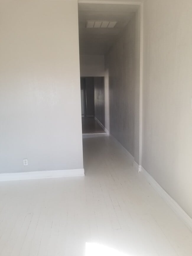 1307 E Nevada Ave, Unit B in El Paso, TX - Building Photo - Building Photo