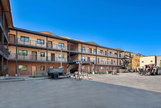 Saddle Lofts Apartments in Hailey, ID - Foto de edificio - Building Photo