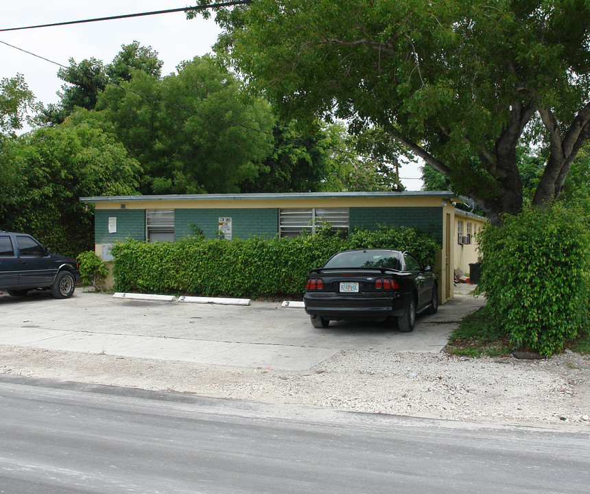 529 NW 8th Ave in Fort Lauderdale, FL - Foto de edificio