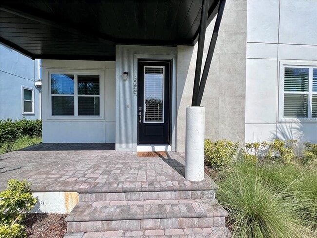 8255 Nemours Pkwy in Orlando, FL - Building Photo - Building Photo