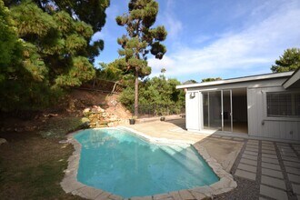 2744 Inverness Ct in San Diego, CA - Building Photo - Building Photo