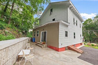 85 W Thames St in Norwich, CT - Building Photo - Building Photo