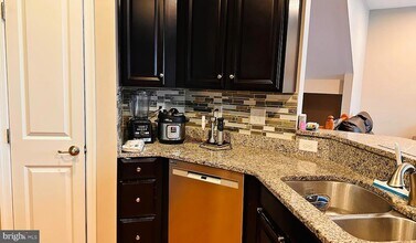 1219 Madison Ln in Hockessin, DE - Foto de edificio - Building Photo