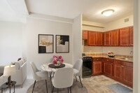 Times Square Apartments in Chicago, IL - Building Photo - Building Photo