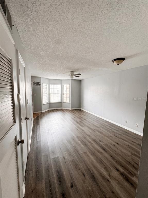 2302 S Maki Rd in Plant City, FL - Building Photo - Building Photo