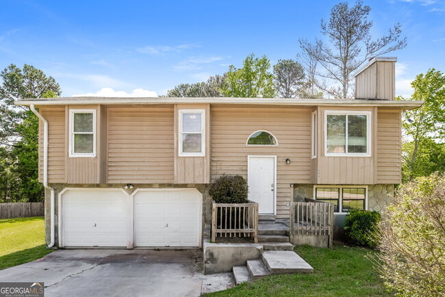 property at 2098 Drake Ct