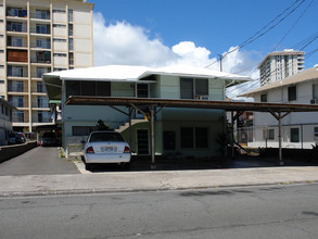 2222 Fern St in Honolulu, HI - Building Photo - Building Photo