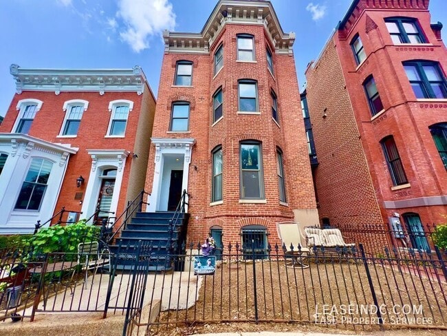property at 1532 15th St NW