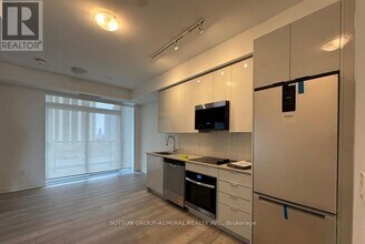 10 Abeja St in Vaughan, ON - Building Photo - Building Photo
