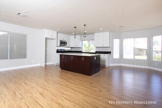 262 Via Malorca St in Henderson, NV - Building Photo - Building Photo