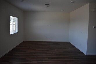 4297 Freemark Ave in Merced, CA - Building Photo - Building Photo