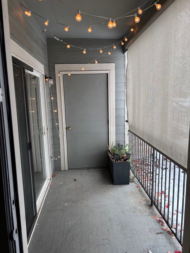 4451 S Ammons St, Unit 1-101 in Denver, CO - Building Photo - Building Photo