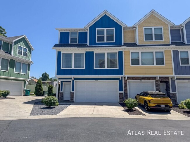 property at 2530 W Knights Ln