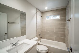 1560 Ricardo St in Los Angeles, CA - Building Photo - Building Photo