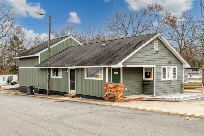 La Villa in Richmond, VA - Building Photo - Building Photo