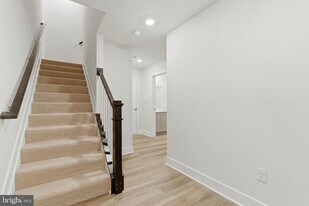 5217 Manor Park Dr in Upper Marlboro, MD - Building Photo