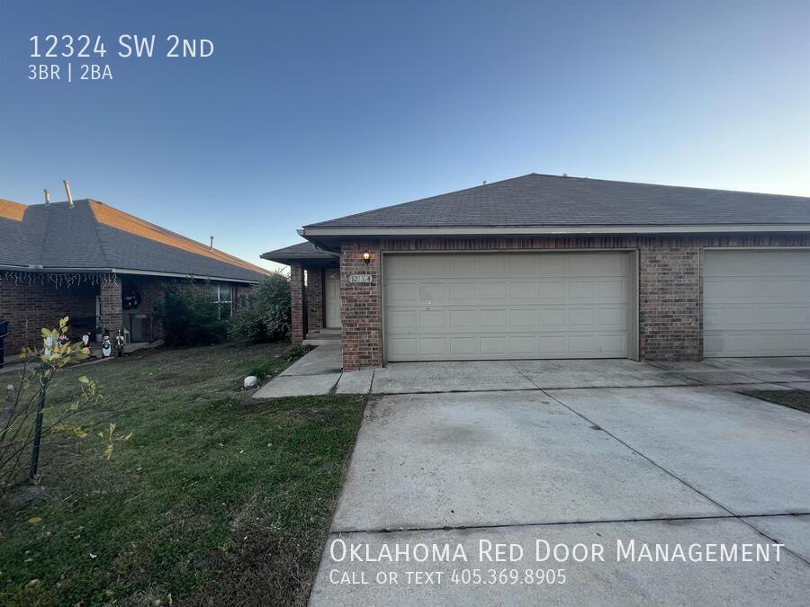 12324 SW 2nd St in Yukon, OK - Building Photo