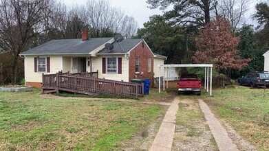 422 Lamont St in Raleigh, NC - Building Photo - Building Photo
