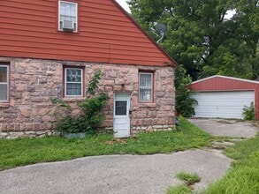 3611 Blue Ridge Blvd in Independence, MO - Building Photo - Building Photo