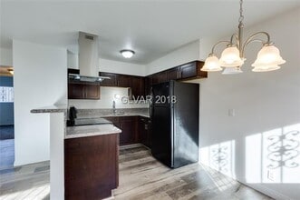 1840 Harding St in North Las Vegas, NV - Building Photo - Building Photo