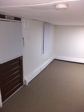 107 School St, Unit one in Webster, MA - Building Photo - Building Photo