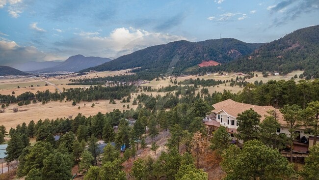 1228 Valley View Dr in Larkspur, CO - Building Photo - Building Photo