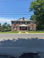 105 N Main St in Monroe, NY - Building Photo