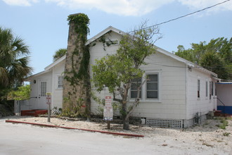 5404 Calle de la Siesta in Sarasota, FL - Building Photo - Building Photo