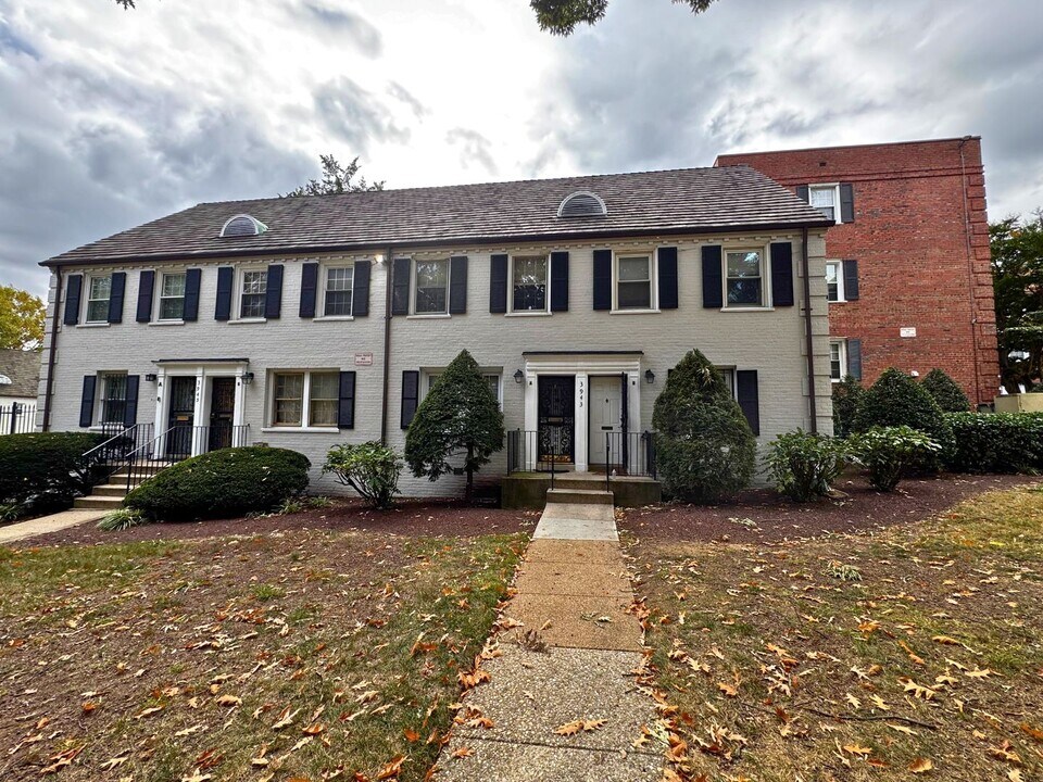 3943 Pennsylvania Ave. SE in Washington, DC - Building Photo