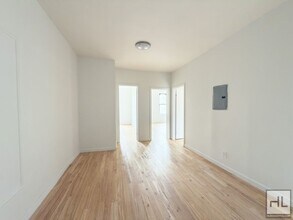 NOSTRAND AVENUE / Renovated 3-bed, 1-bath in Brooklyn, NY - Building Photo - Building Photo