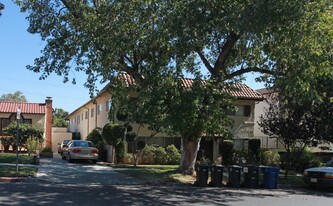 620 E Magnolia Blvd in Burbank, CA - Building Photo