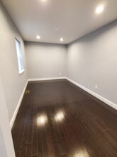 24 Colin Dr in Shirley, NY - Building Photo - Building Photo