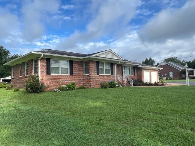 13520 US-231 in Arab, AL - Building Photo - Building Photo