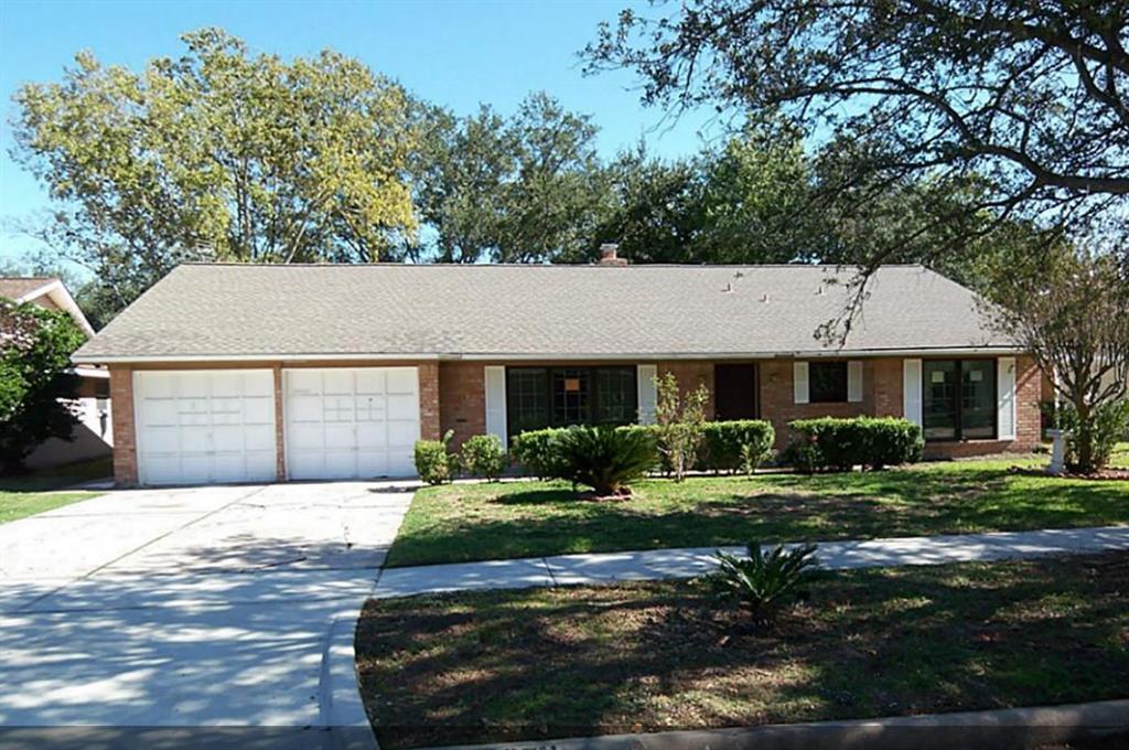 8711 Hinman St in Houston, TX - Building Photo