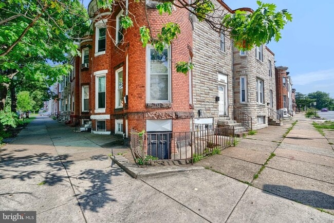 property at 2300 N Fulton Ave