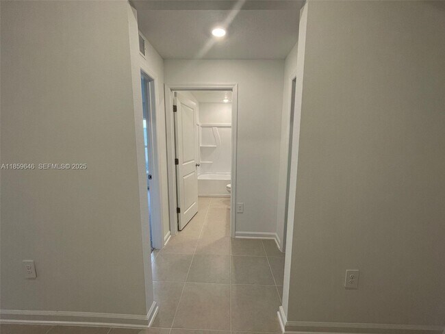 1543 Jessica Blvd in Winter Haven, FL - Building Photo - Building Photo