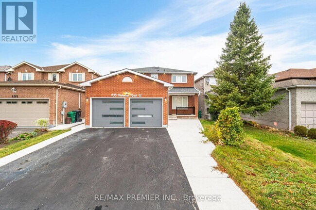 495 Fairview Rd W in Mississauga, ON - Building Photo - Building Photo