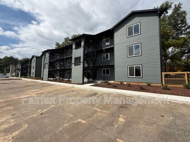 property at 1309 Hudson Ave
