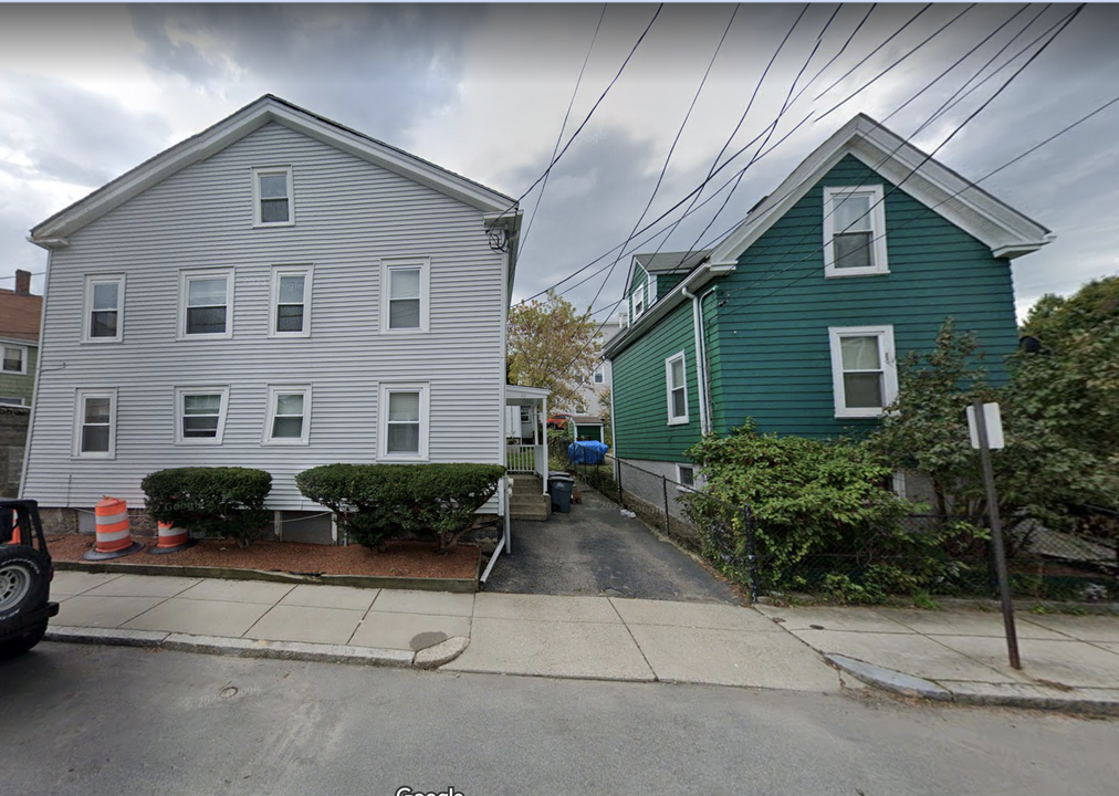 10 Shepard St, Unit 10 in Boston, MA - Foto de edificio