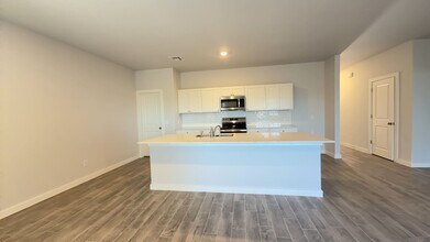 17030 Buck Cir in Newalla, OK - Building Photo - Building Photo