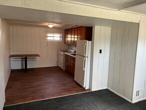 111 S Shamrock St in East Alton, IL - Building Photo - Building Photo