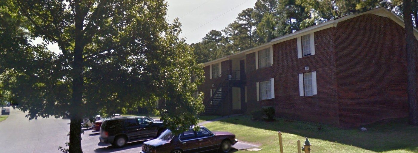 Cottonwood Apartments in Jacksonville, AL - Building Photo